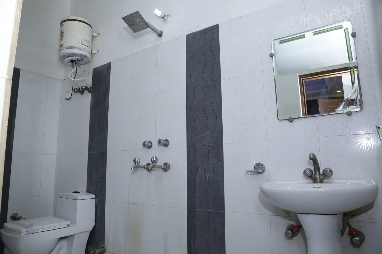Vishal Hotel By Comfort Rooms New Delhi Eksteriør bilde
